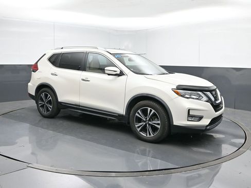Used 2017 Nissan Rogue SL w/ SL Premium Package image 7