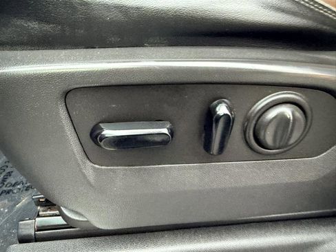 Used 2020 Chevrolet Silverado 2500 High Country w/ Technology Package image 28