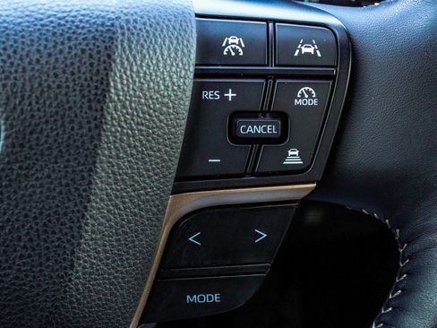 Used 2024 Toyota Crown XLE image 26