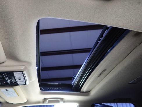 Used 2021 Toyota 4Runner SR5 Premium w/ Moonroof Package image 25