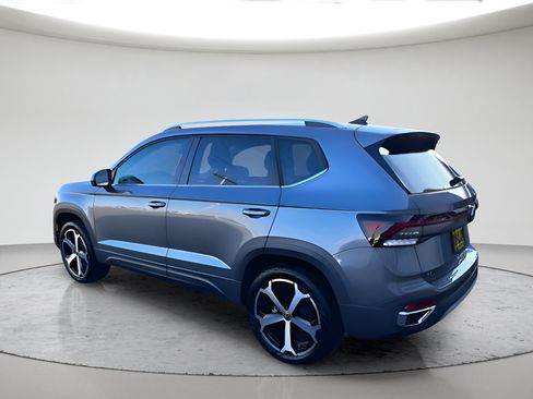 New 2025 Volkswagen Taos SEL AWD/4WD image 5