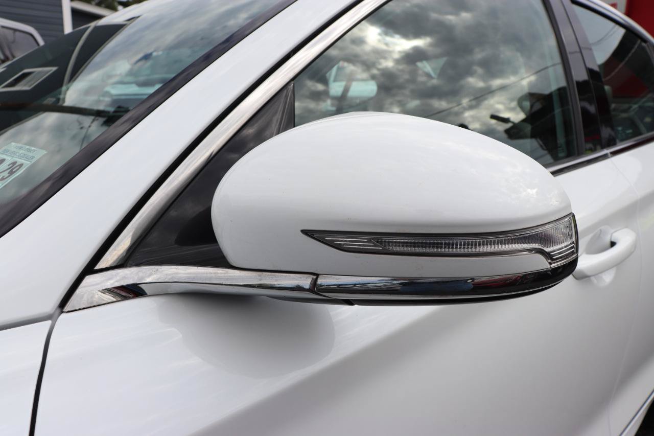 Used 2025 Genesis G70 2.5T AWD/4WD image 56