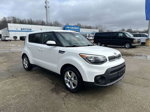 Used 2018 Kia Soul image 11