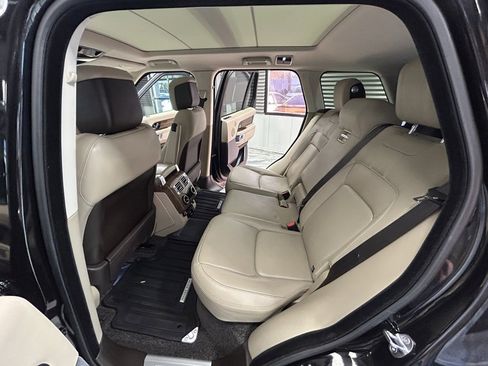 Used 2019 Land Rover Range Rover Supercharged image 48