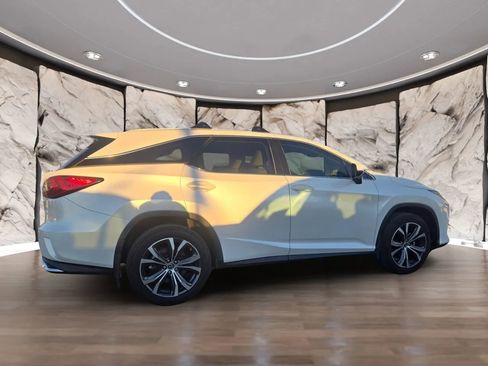 Used 2020 Lexus RX 350L Premium w/ Premium Package image 7