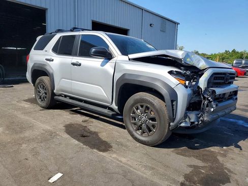 Used 2025 Toyota 4Runner SR5 AWD/4WD image 2