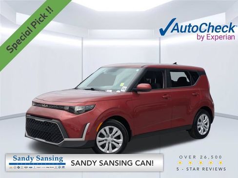 Used 2025 Kia Soul LX FWD image 1