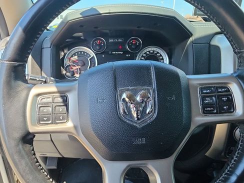 Used 2018 RAM 1500 Laramie AWD/4WD image 18