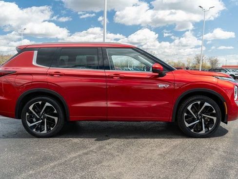 Used 2023 Mitsubishi Outlander SEL AWD/4WD image 5