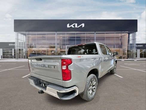 Used 2023 Chevrolet Silverado 1500 LT image 8