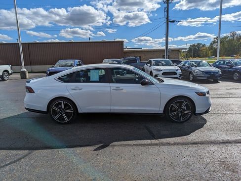 Certified 2025 Honda Accord Sport image 2