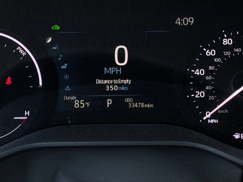 Used 2025 Toyota Sienna XLE FWD image 45