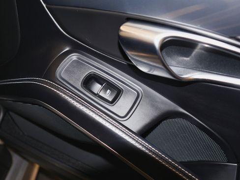 Used 2016 Porsche 911 Turbo image 48