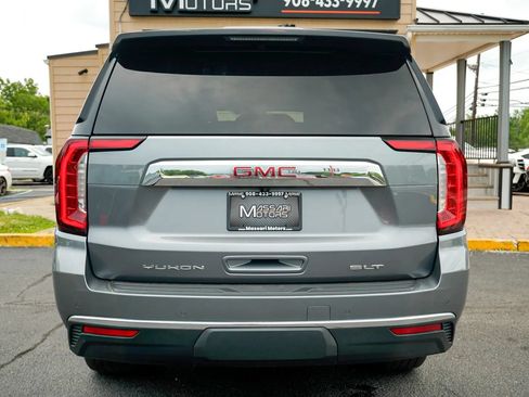 Used 2021 GMC Yukon XL SLT w/ Rear Media and Nav Package AWD/4WD image 6