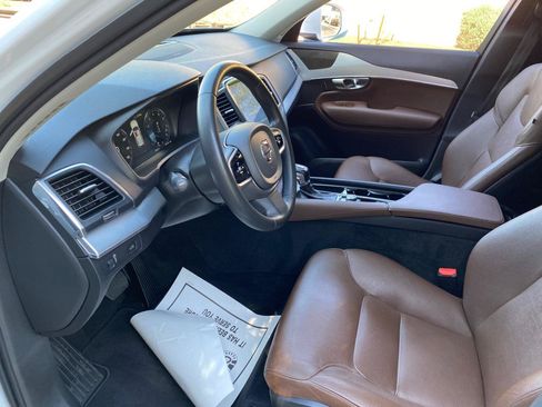 Used 2019 Volvo XC90 T5 Momentum AWD/4WD image 28