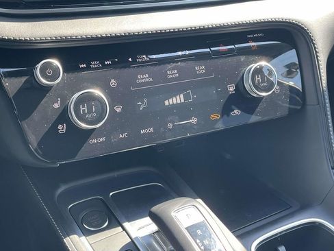 Used 2025 INFINITI QX60 Luxe w/ Vision Package image 27