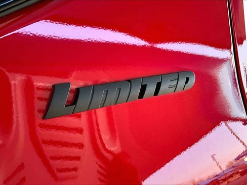 Used 2024 Toyota Tundra Limited image 10