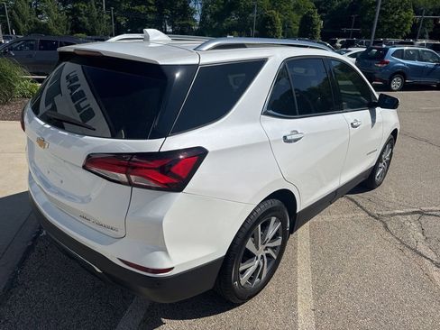 Used 2024 Chevrolet Equinox Premier AWD/4WD image 2