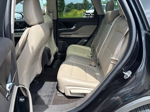 Used 2023 Lincoln Corsair AWD w/ Equipment Group 101A image 38