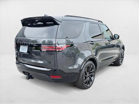 New 2025 Land Rover Discovery Dynamic SE image 5