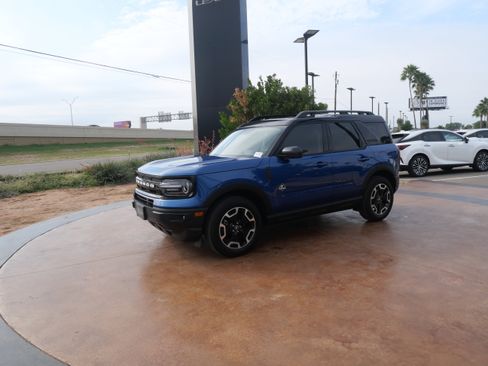 Used 2024 Ford Bronco Sport Outer Banks image 5