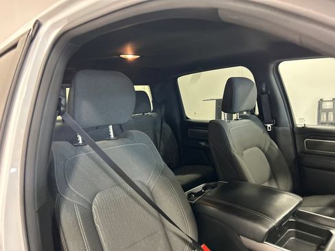 Used 2022 RAM 1500 Big Horn AWD/4WD image 33