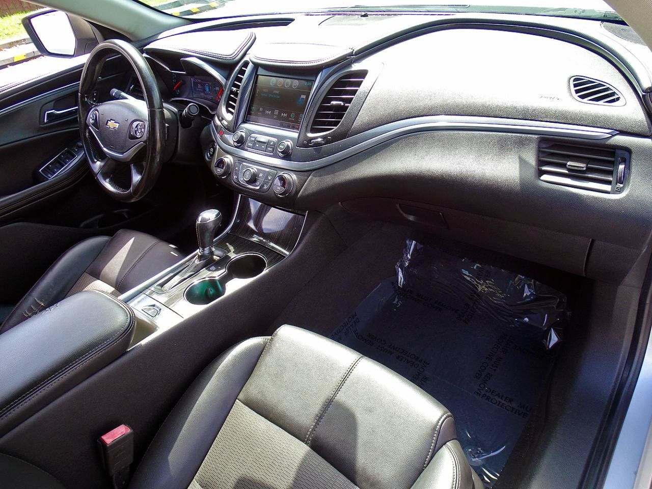 Used 2018 Chevrolet Impala LT FWD image 32
