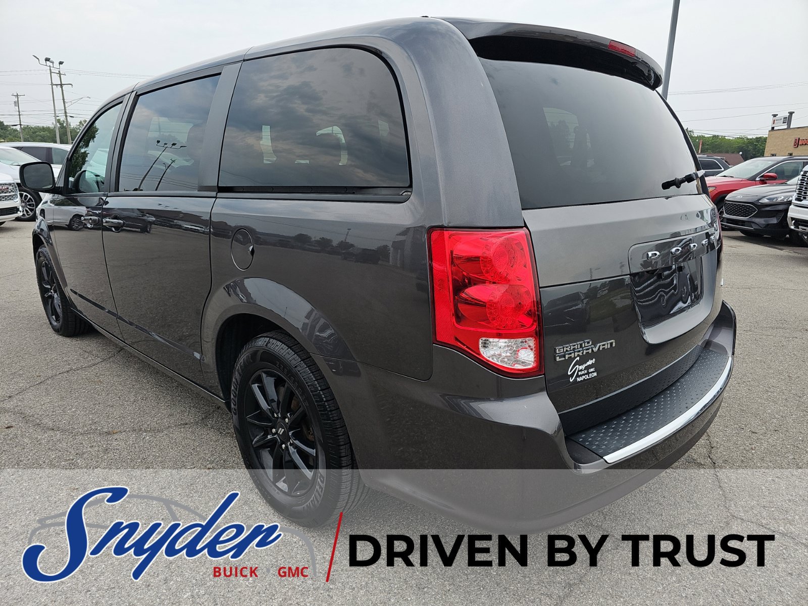 Used 2020 Dodge Grand Caravan GT FWD image 6