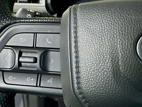 Used 2025 Toyota Tacoma SR5 image 16