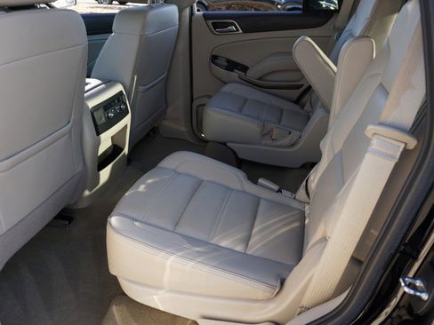 Used 2018 GMC Yukon Denali image 33