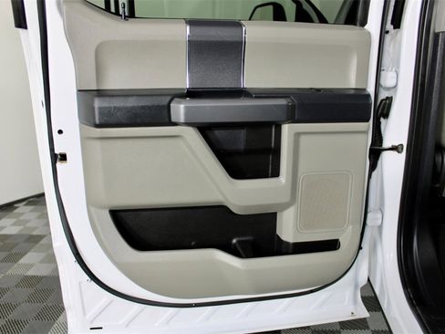 Used 2022 Ford F250 XLT w/ XLT Value Package image 27