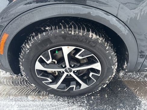 Used 2023 Kia Sportage EX image 10