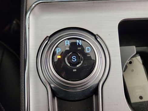 Used 2022 Ford Edge SEL image 27