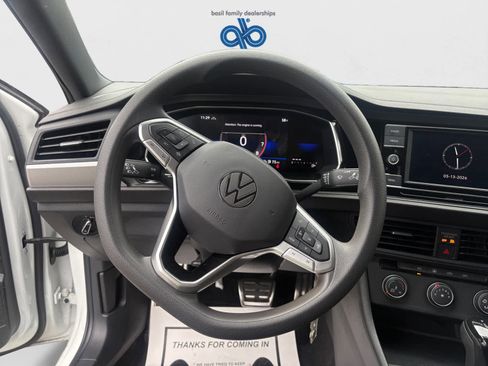 Used 2023 Volkswagen Jetta Sport FWD image 14