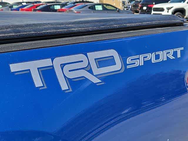 Used 2017 Toyota Tacoma TRD Sport w/ Tow Package RWD image 11