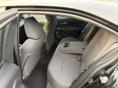 Used 2020 Toyota Corolla LE FWD image 30