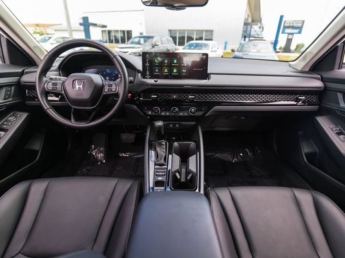 Used 2025 Honda Accord EX-L image 17