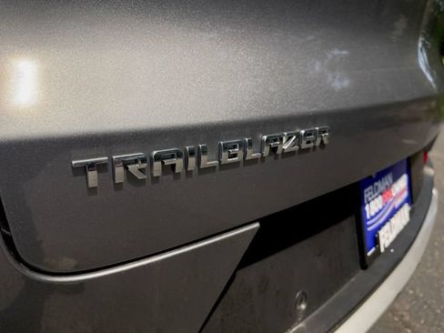 Used 2022 Chevrolet TrailBlazer LT w/ Convenience Package FWD image 30