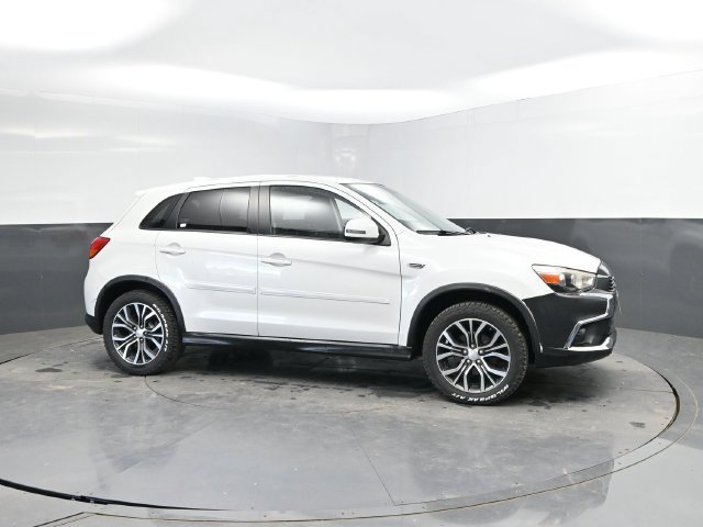 Used 2017 Mitsubishi Outlander Sport AWD image 3