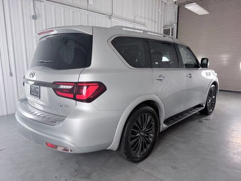 Certified 2023 INFINITI QX80 Premium Select w/ All-Season Package RWD image 5