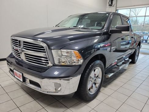 Used 2019 RAM 1500 Big Horn image 3