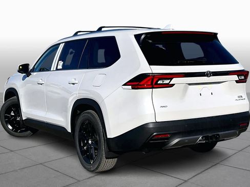 Used 2026 Toyota Grand Highlander Platinum image 11