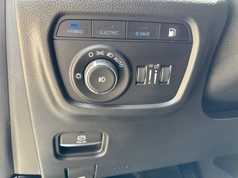Used 2022 Jeep Grand Cherokee Overland AWD/4WD image 72
