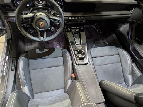 Used 2024 Porsche 911 Targa 4 GTS image 6