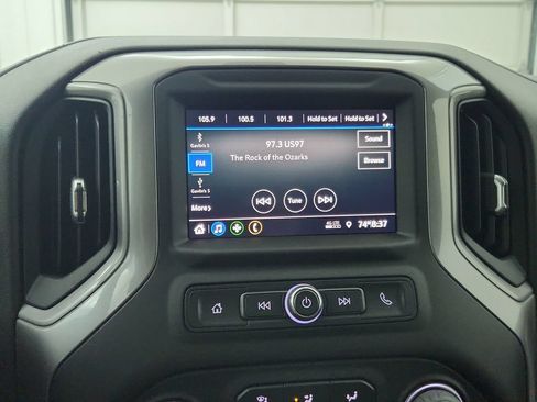 Used 2022 Chevrolet Silverado 1500 Custom AWD/4WD image 26