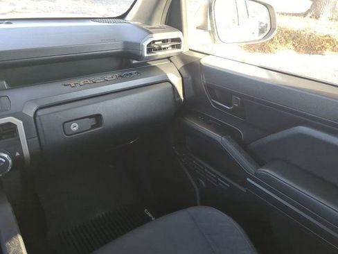 Used 2025 Toyota Tacoma SR image 16