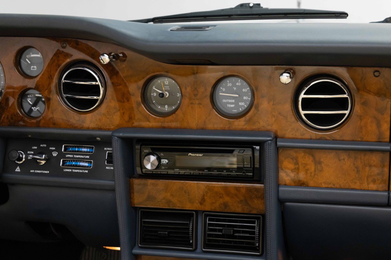 Used 1989 Rolls-Royce Corniche II RWD image 16