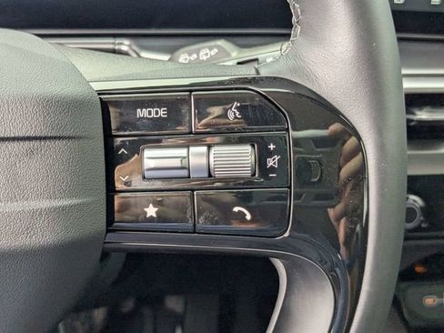 Used 2026 Kia Sorento LX FWD image 23