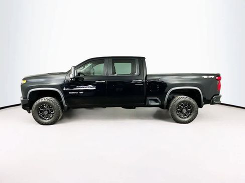 Used 2023 Chevrolet Silverado 2500 W/T image 3