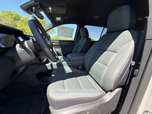 New 2026 GMC Acadia AT4 AWD/4WD image 15